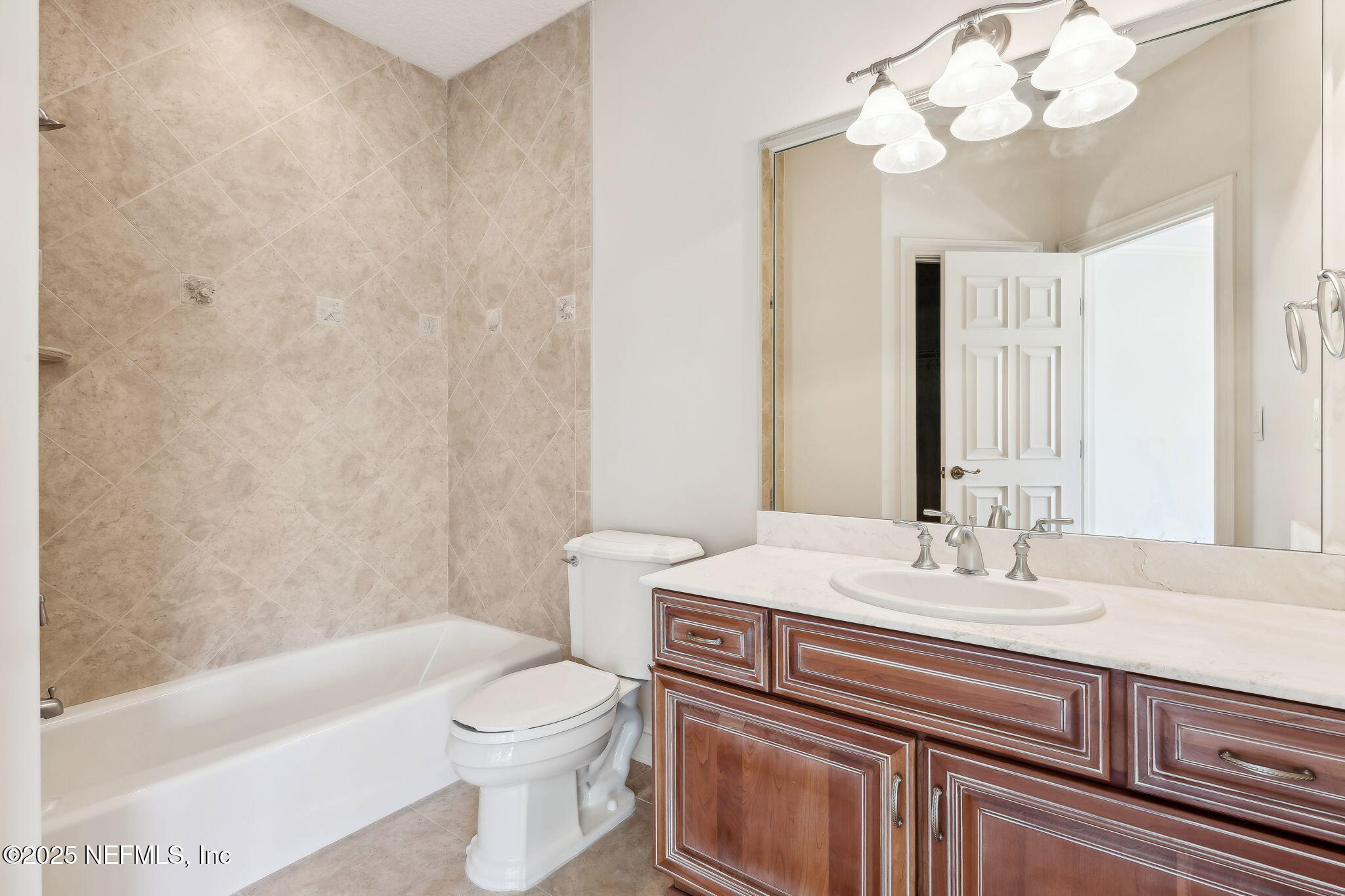 21 N ROSCOE Boulevard