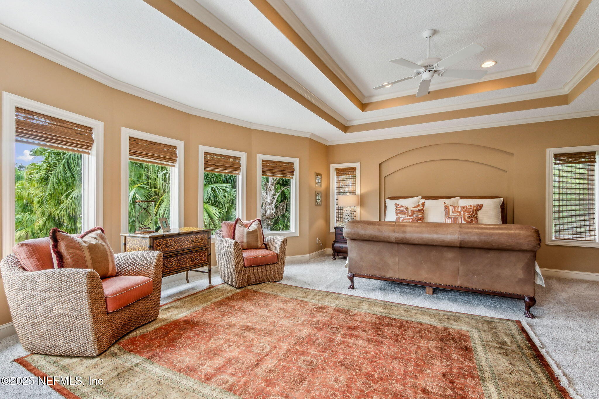 21 N ROSCOE Boulevard