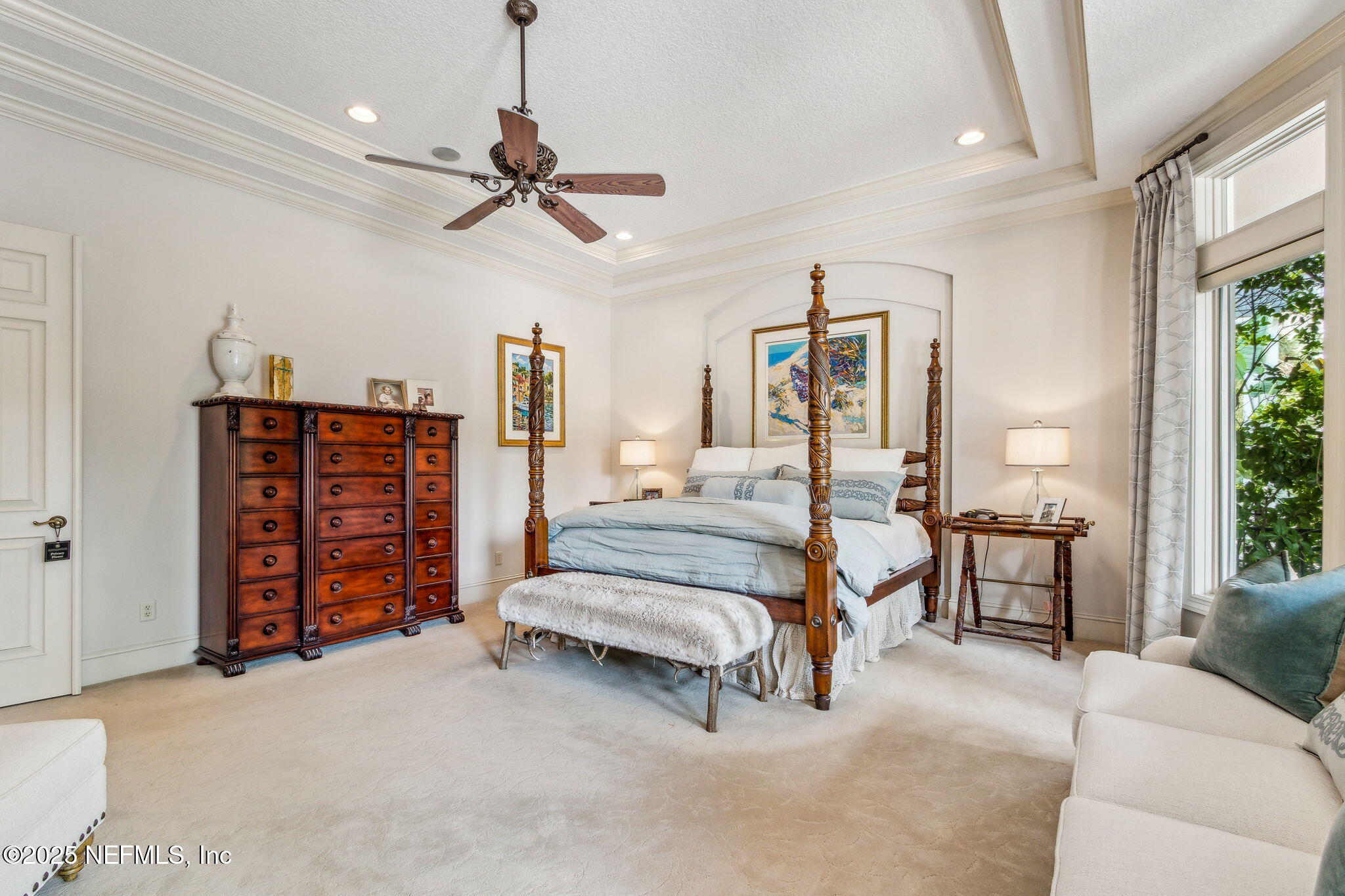 21 N ROSCOE Boulevard