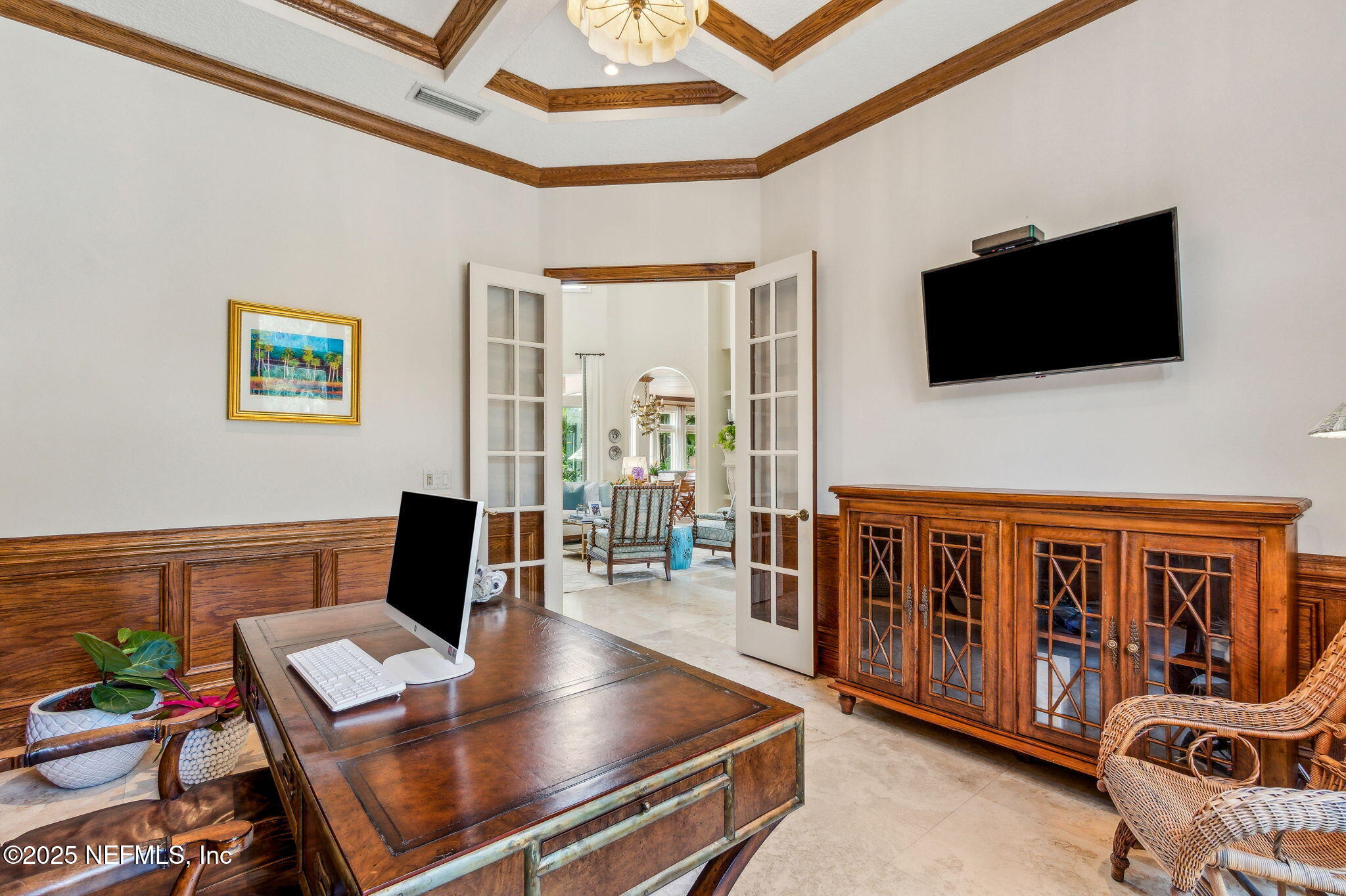 21 N ROSCOE Boulevard