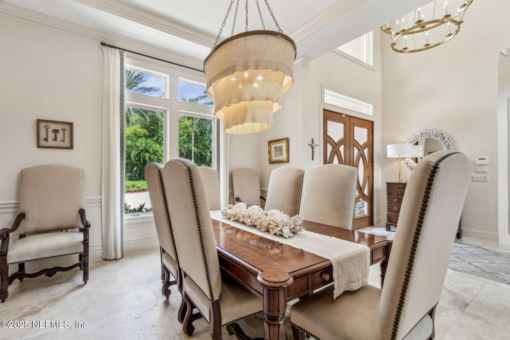 21 N ROSCOE Boulevard