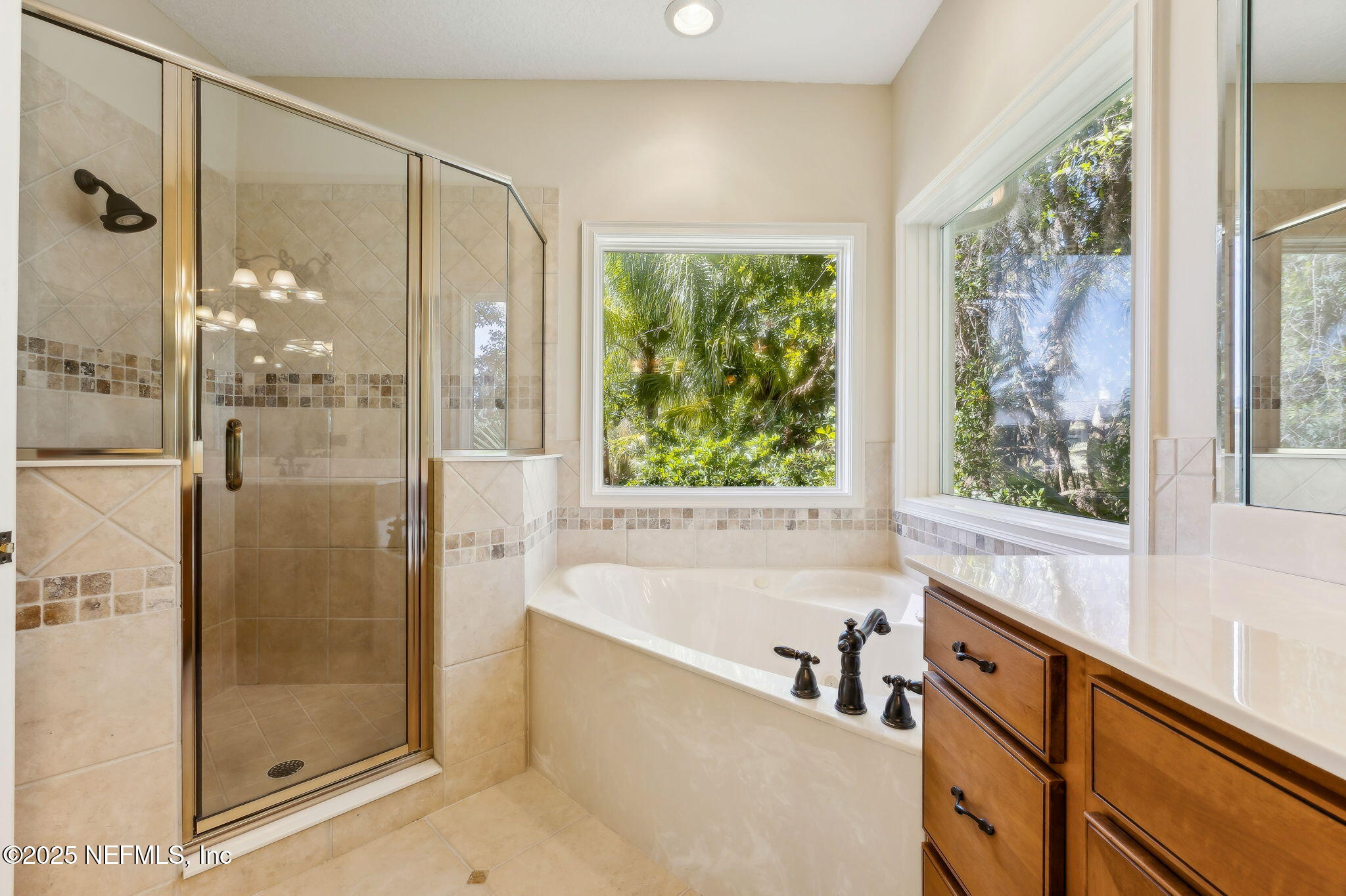 21 N ROSCOE Boulevard