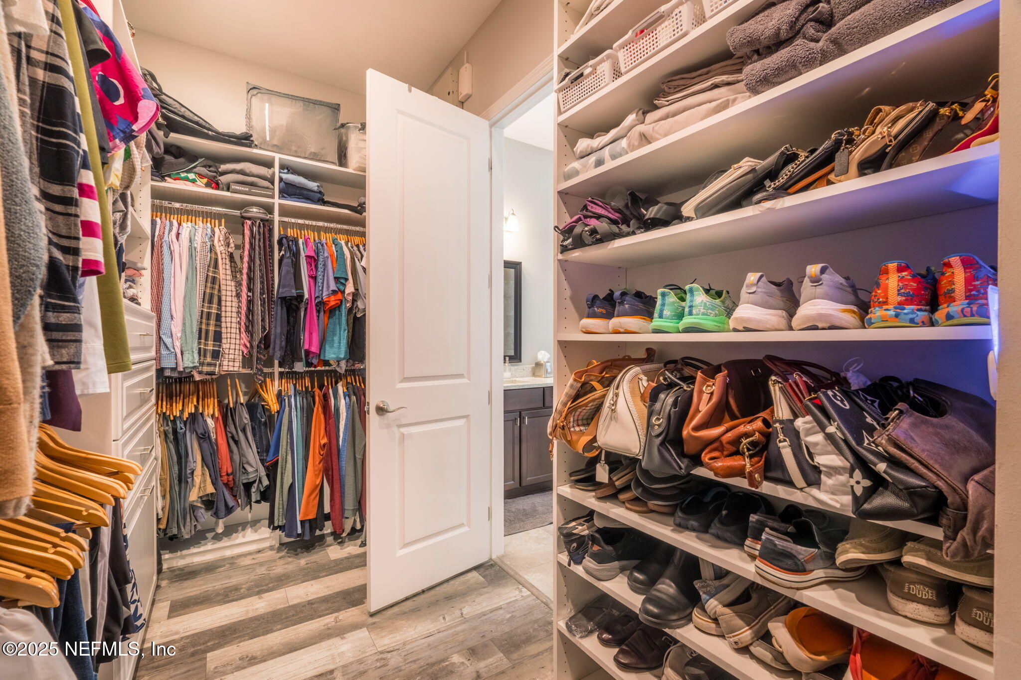 205 VALLEY GROVE Drive