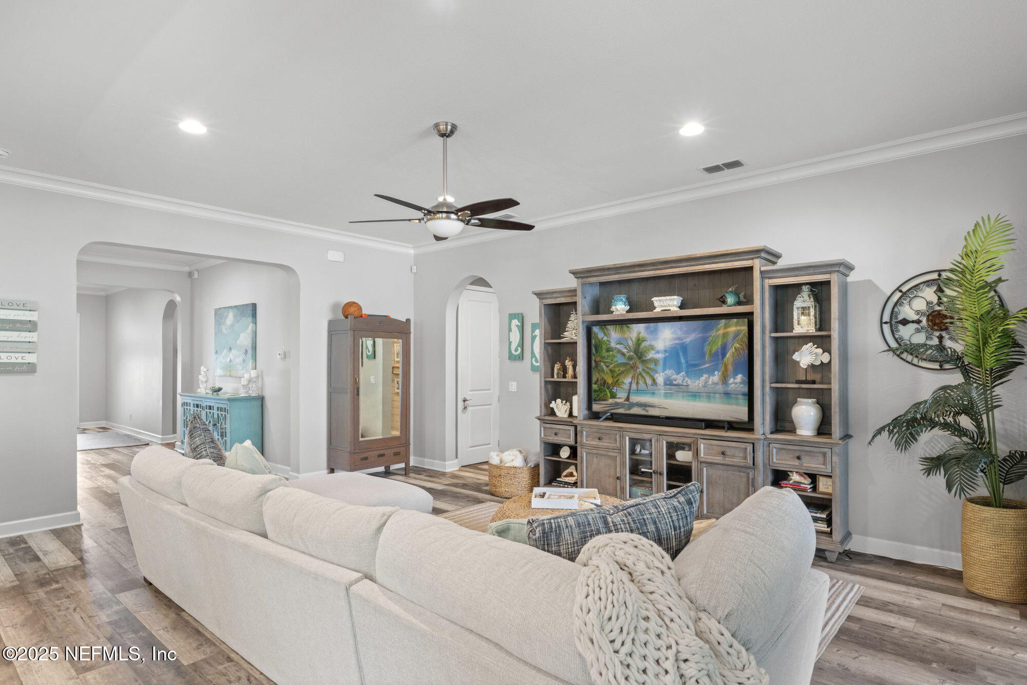 205 VALLEY GROVE Drive