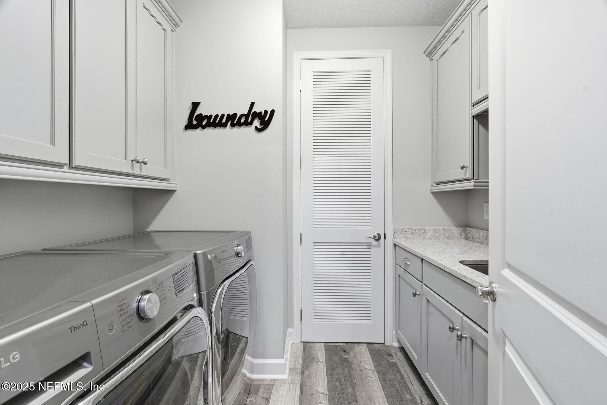 205 VALLEY GROVE Drive