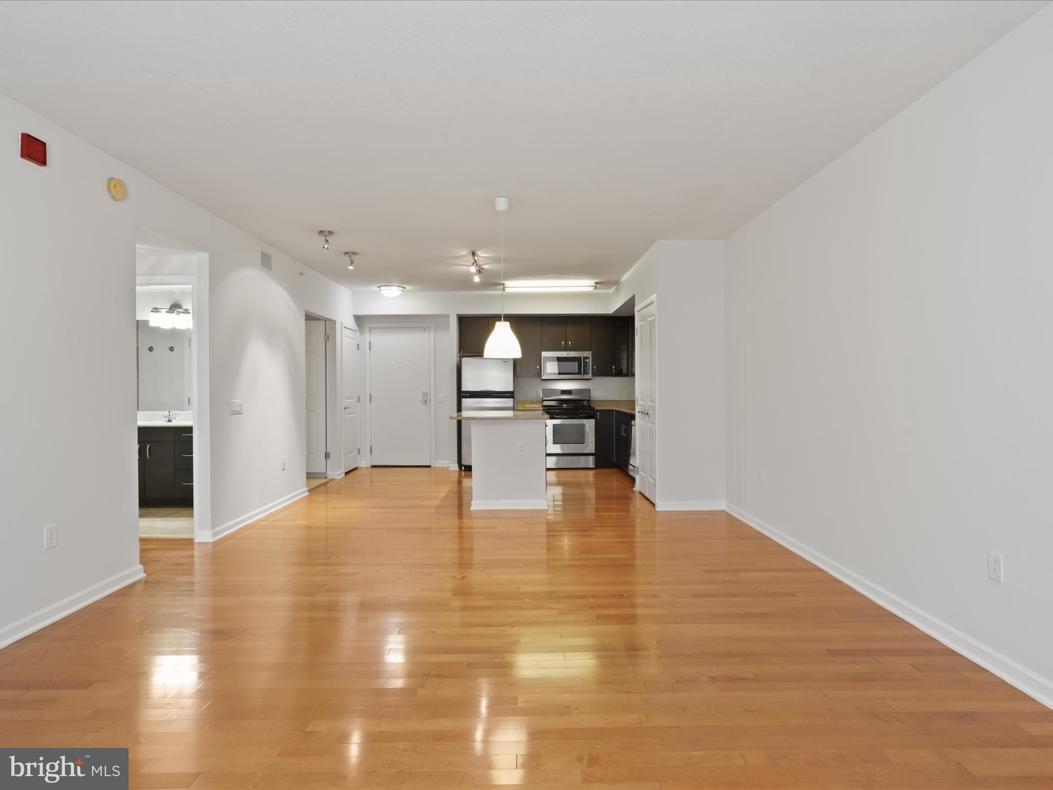 440 L St NW #408
