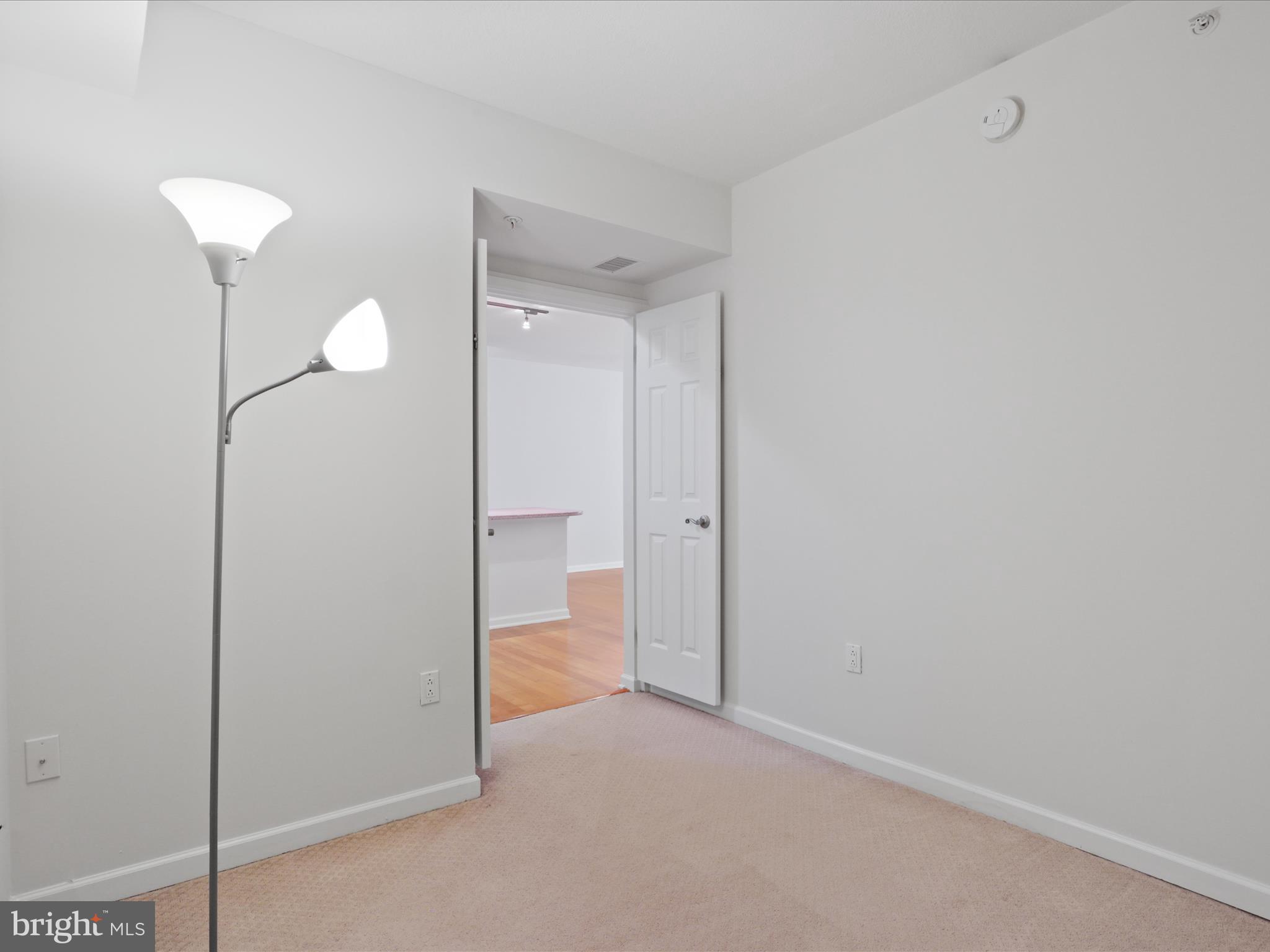 440 L St NW #408