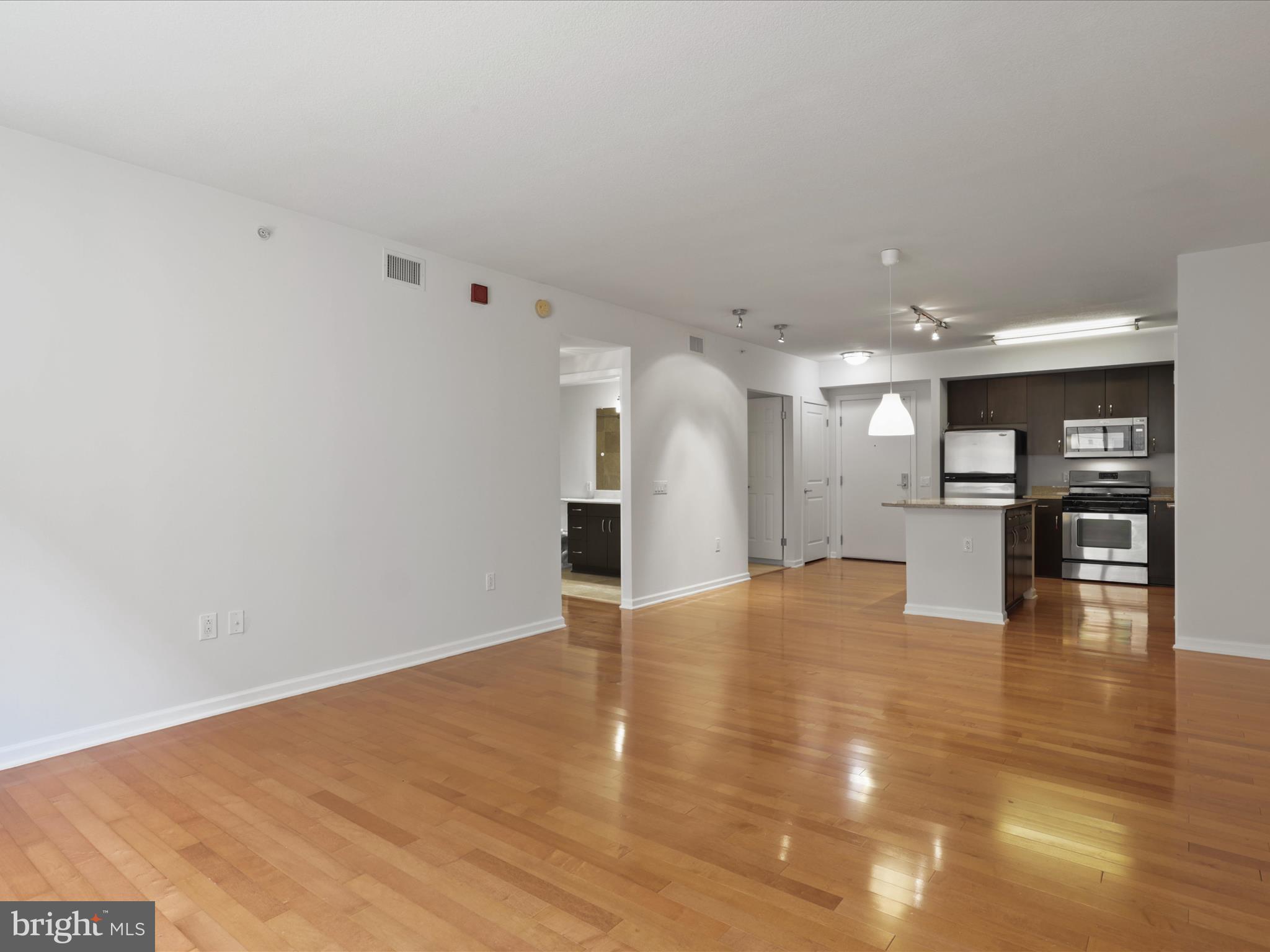 440 L St NW #408