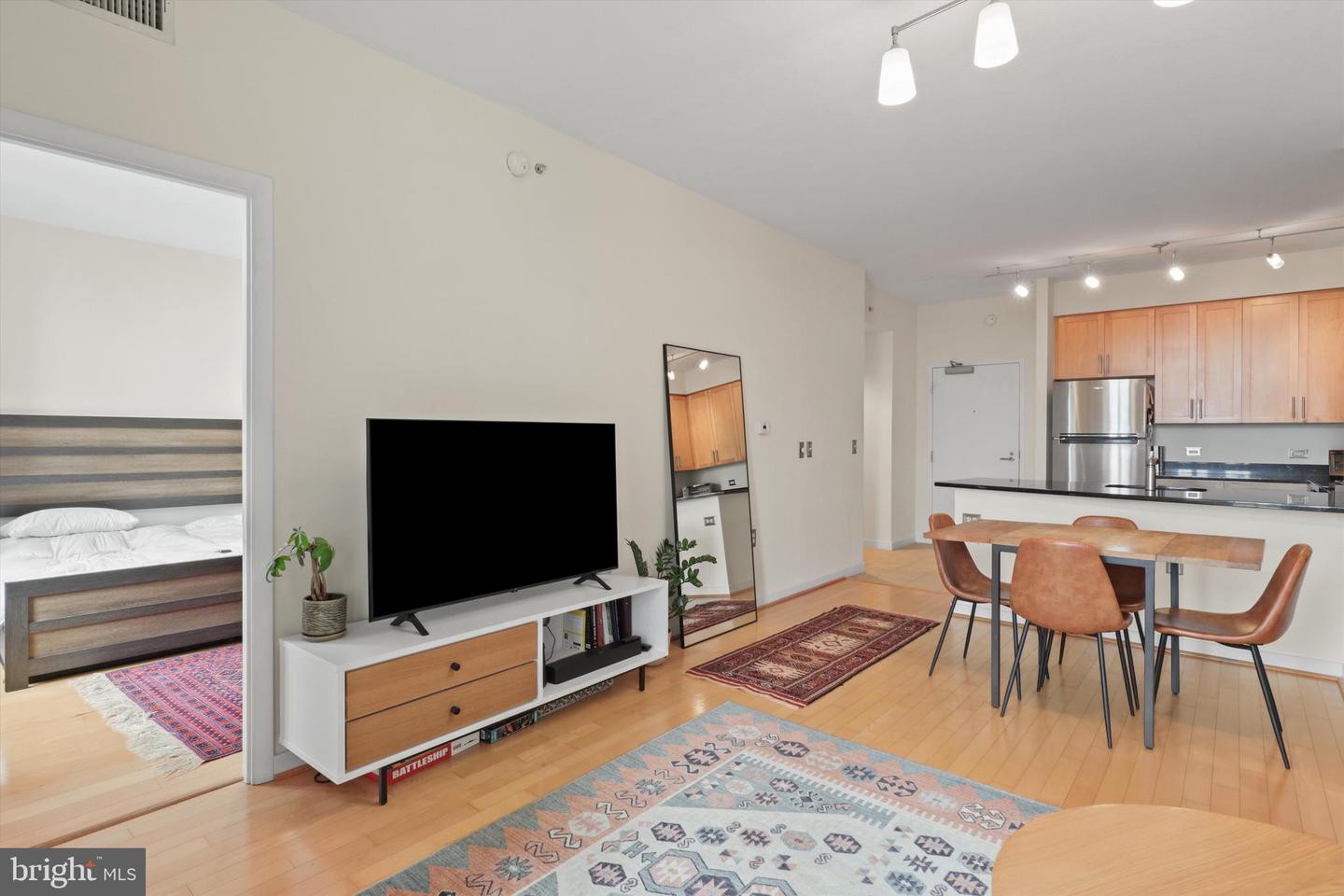 437 New York Ave NW #1003