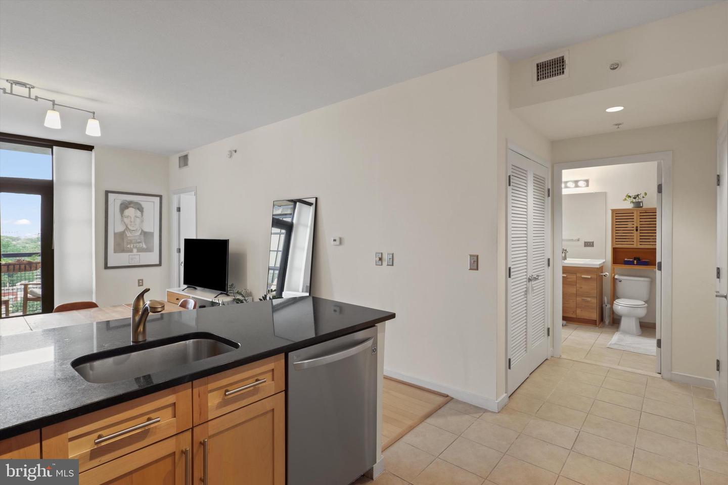 437 New York Ave NW #1003