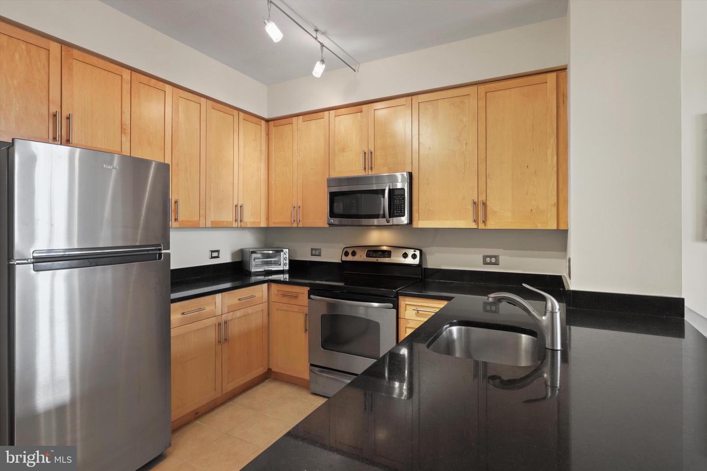 437 New York Ave NW #1003