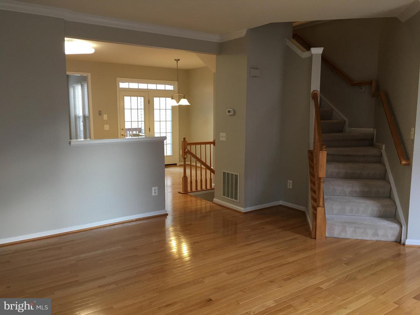 220 Medlock LANE
