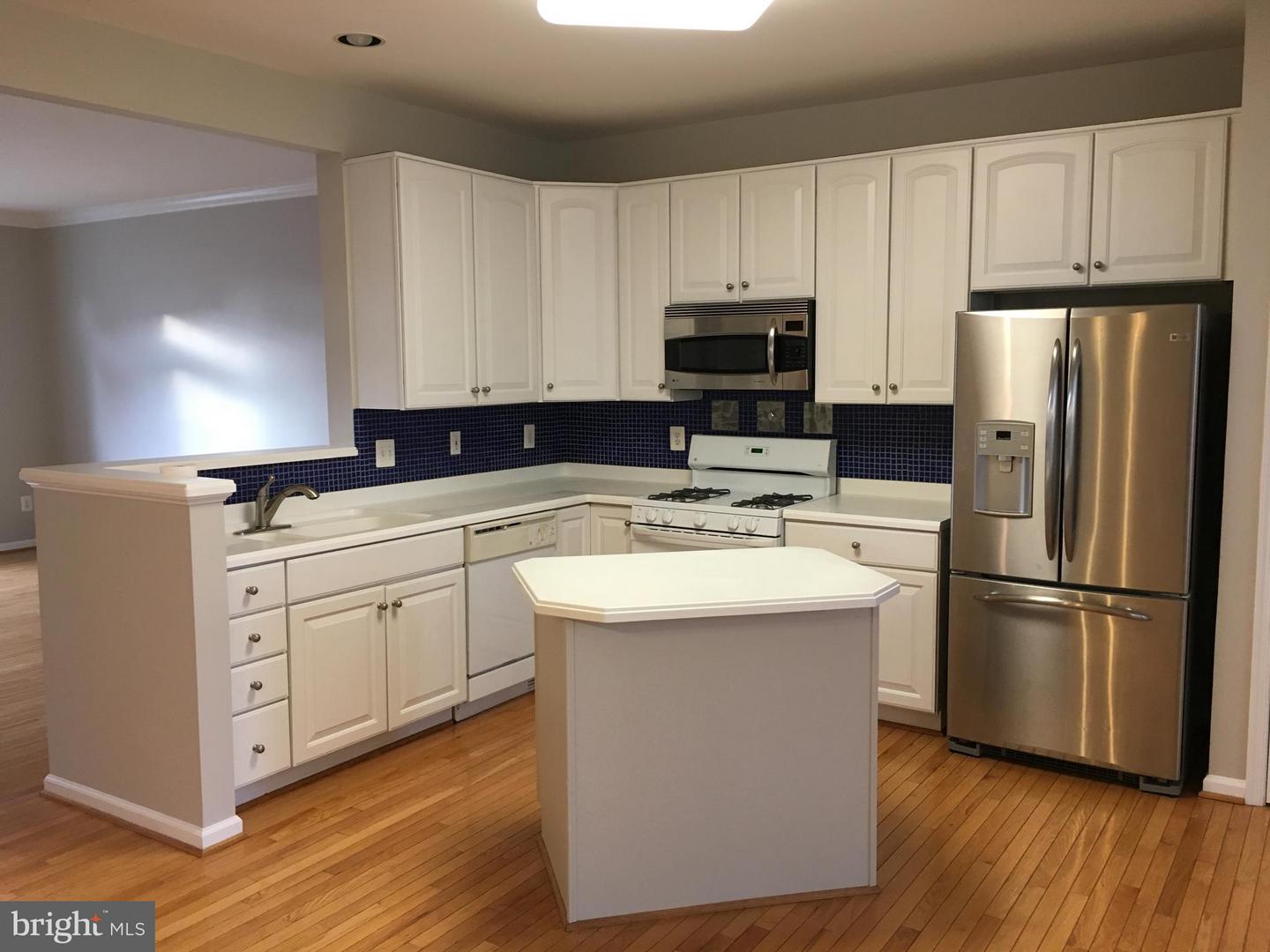 220 Medlock LANE