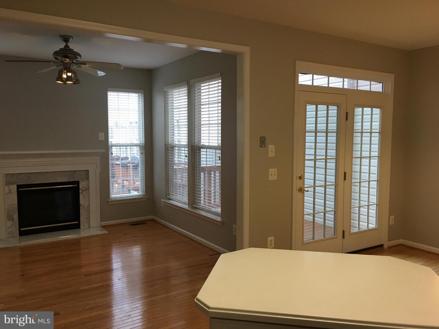220 Medlock LANE