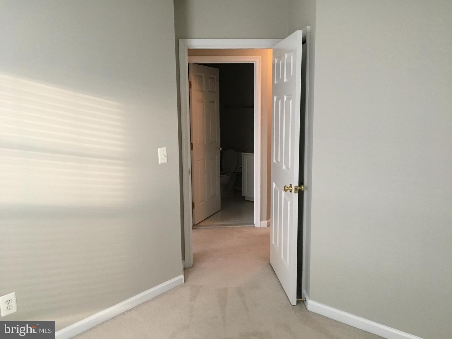 220 Medlock LANE