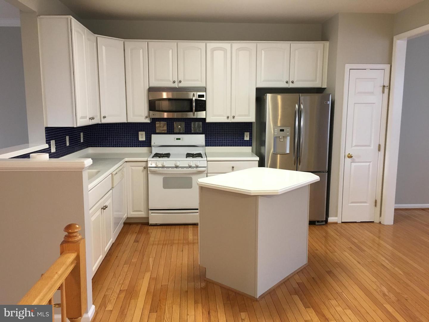 220 Medlock LANE