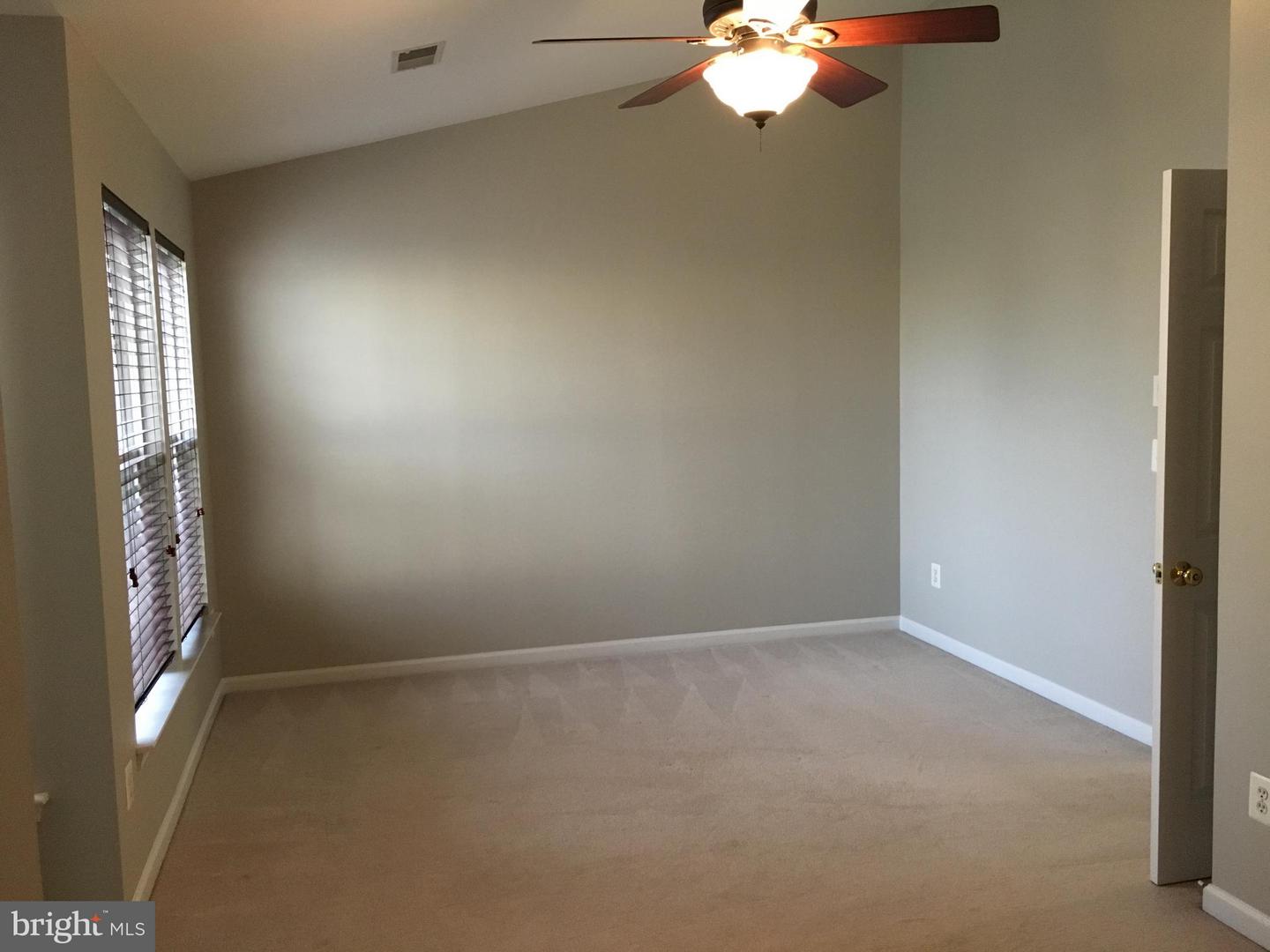 220 Medlock LANE