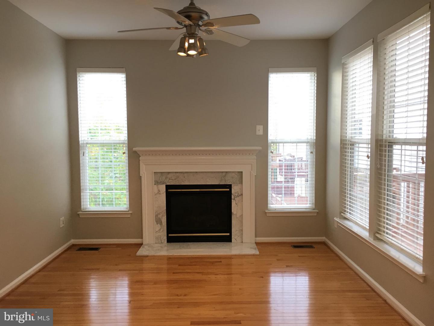 220 Medlock LANE