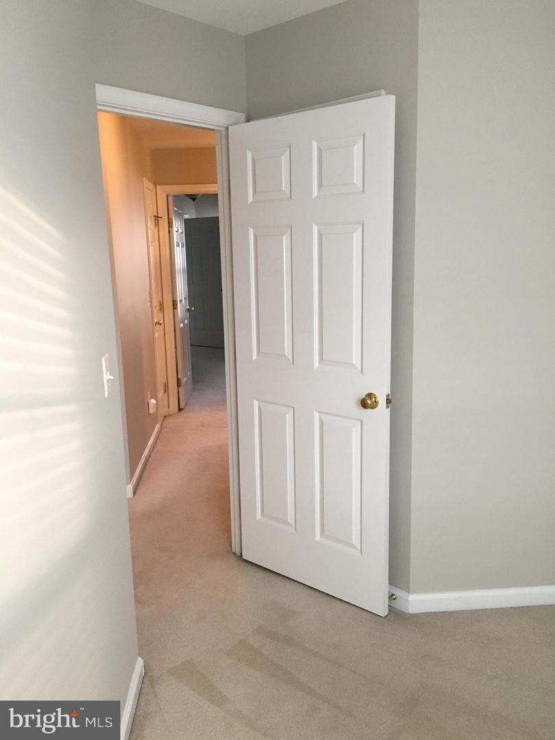 220 Medlock LANE