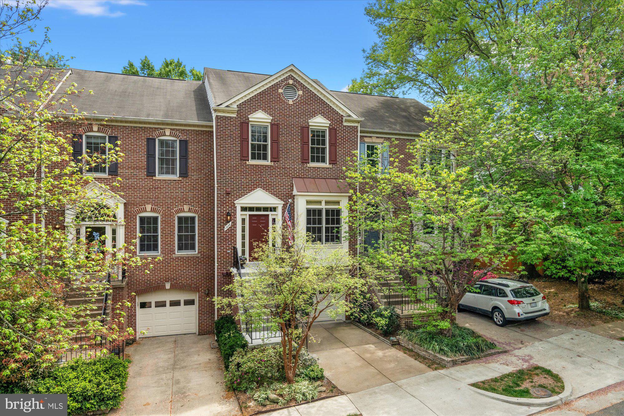 1236 Dartmouth Rd
