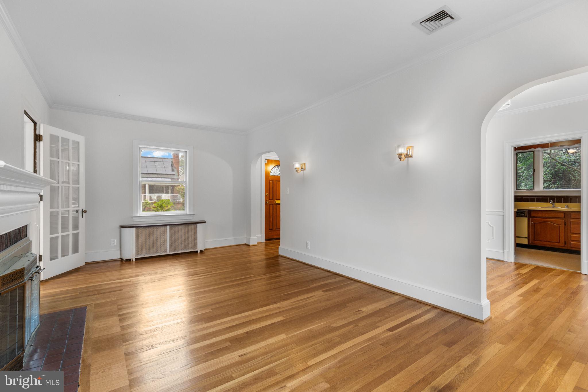 703 BRAXTON PLACE