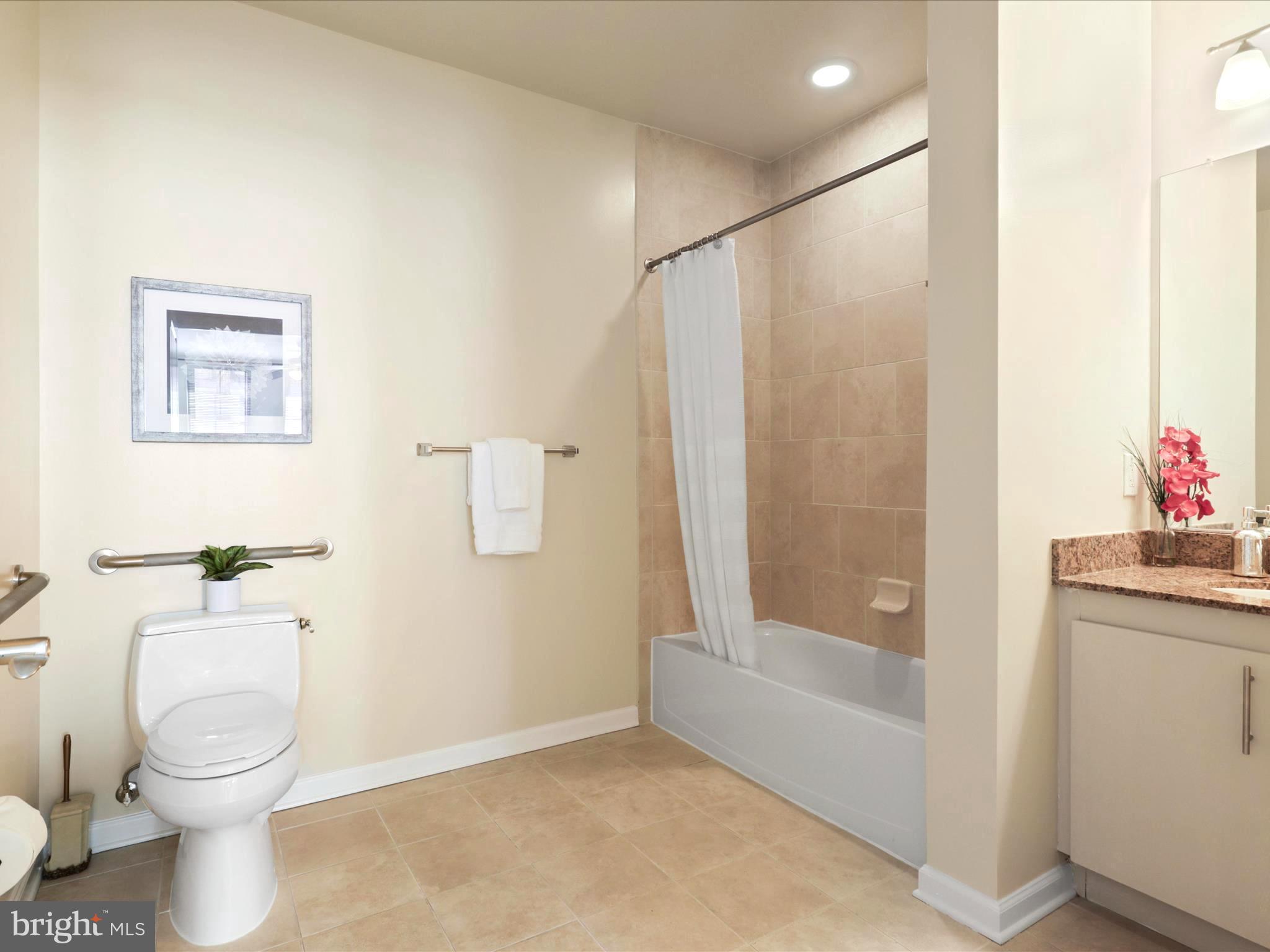 444 W Broad St #201