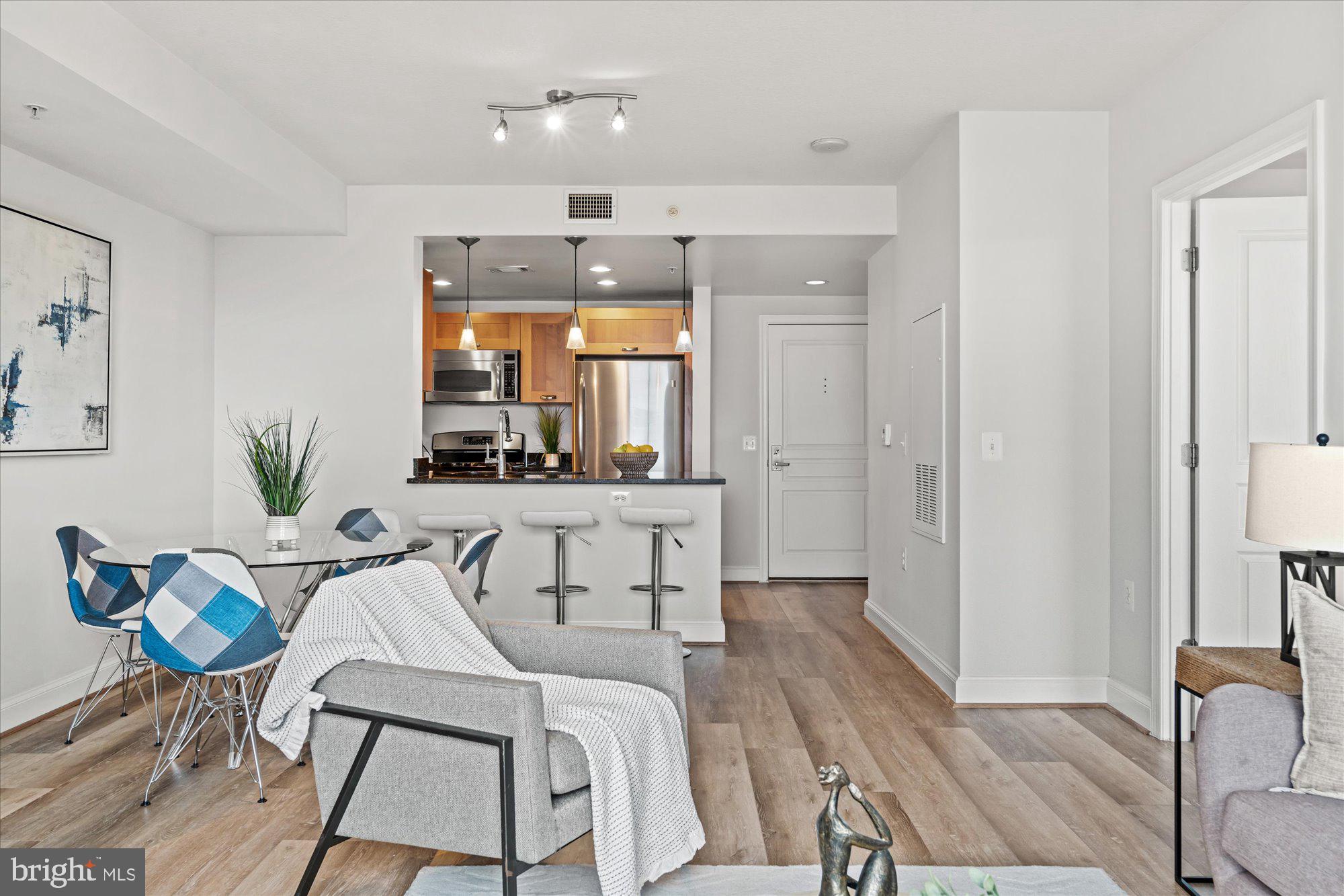 2451 Midtown AVENUE Unit: 1123