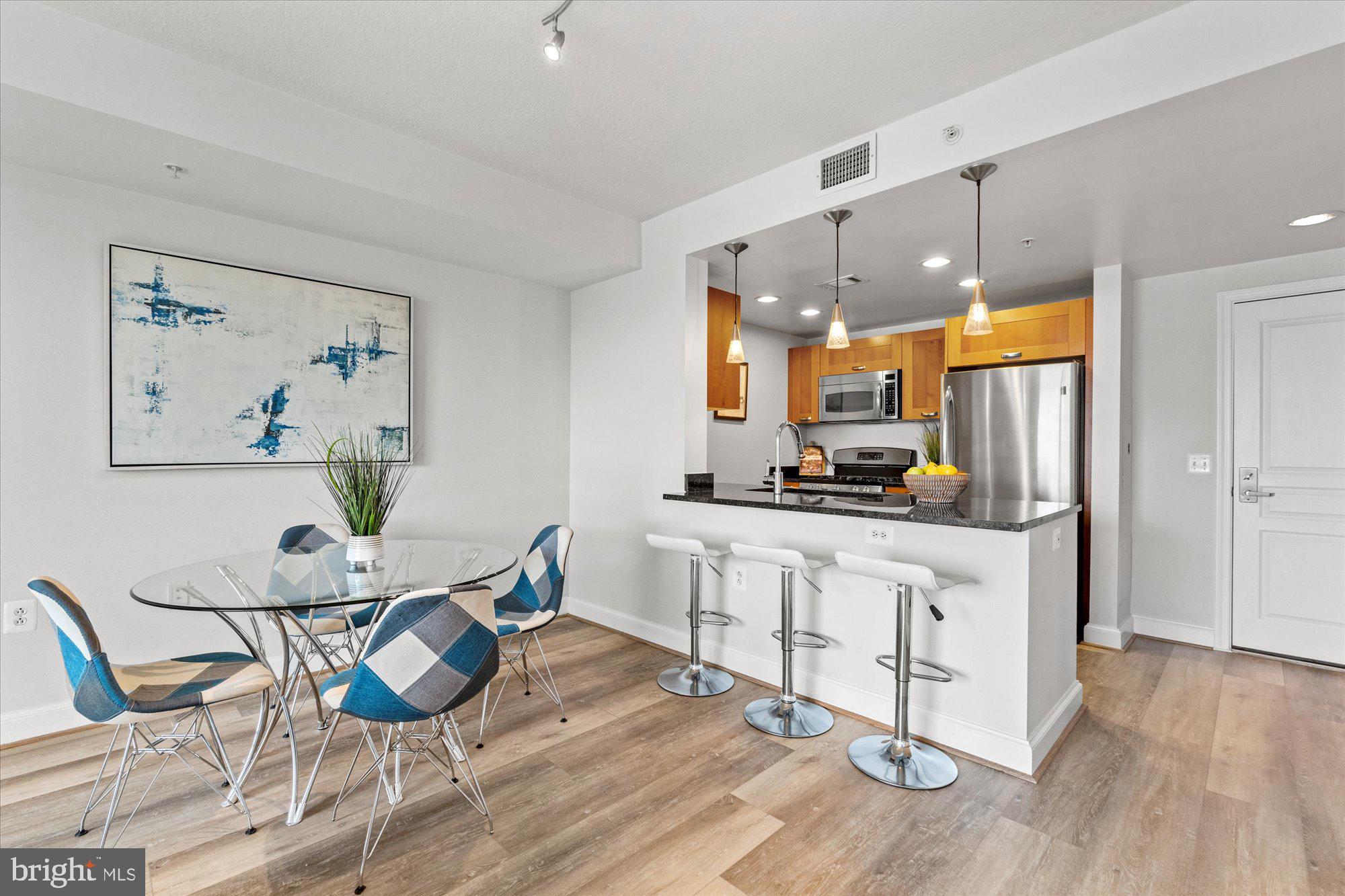 2451 Midtown AVENUE Unit: 1123