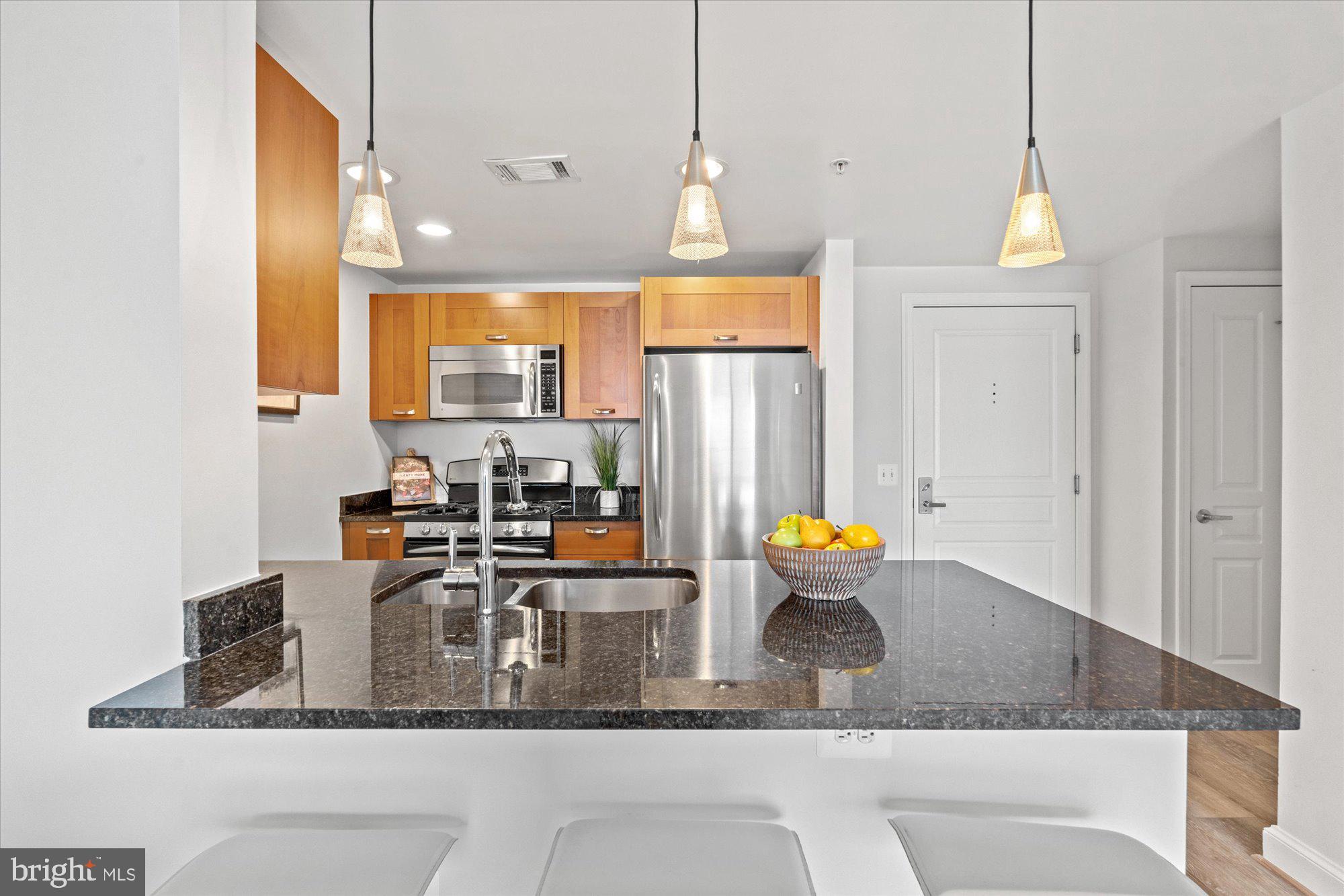 2451 Midtown AVENUE Unit: 1123