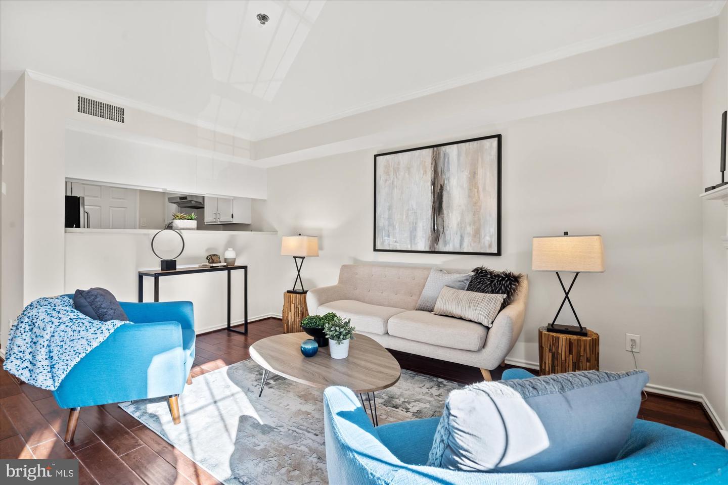 1524 Lincoln WAY Unit: 307