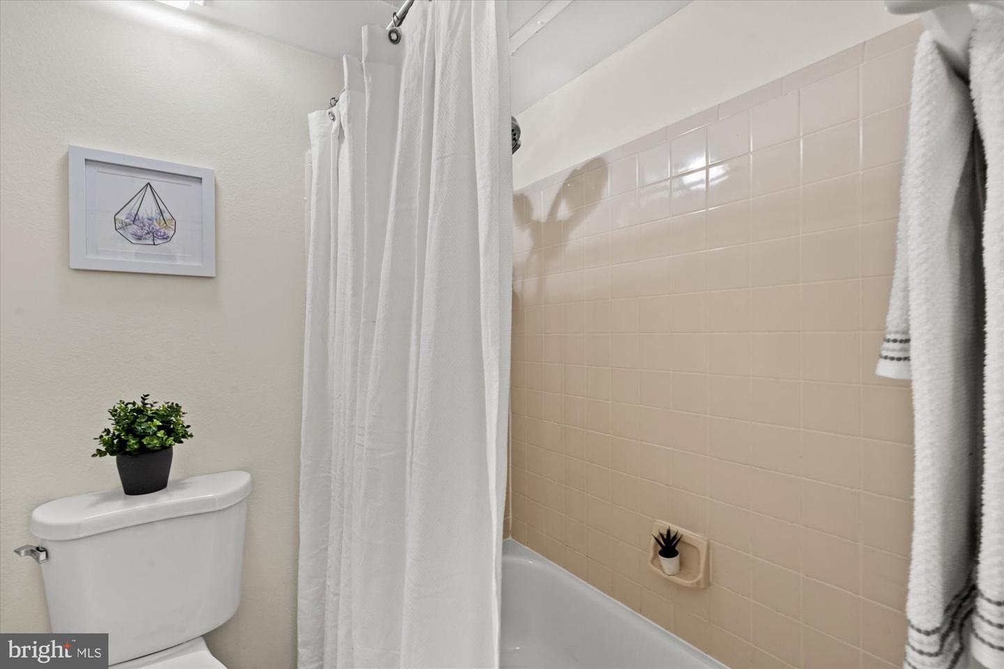 1524 Lincoln WAY Unit: 307