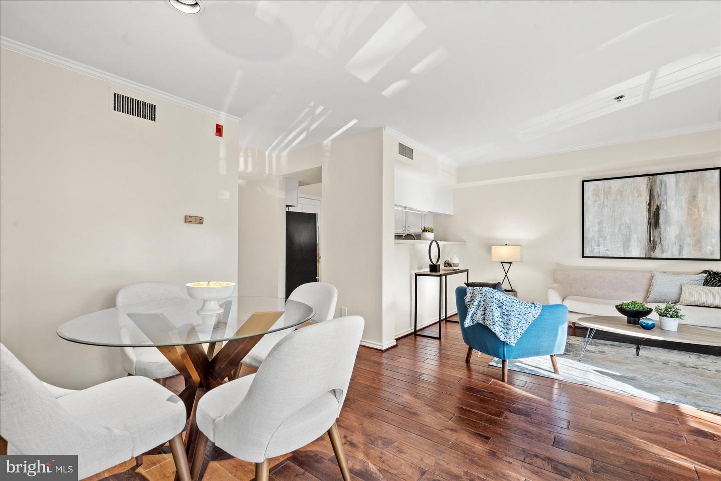 1524 Lincoln WAY Unit: 307