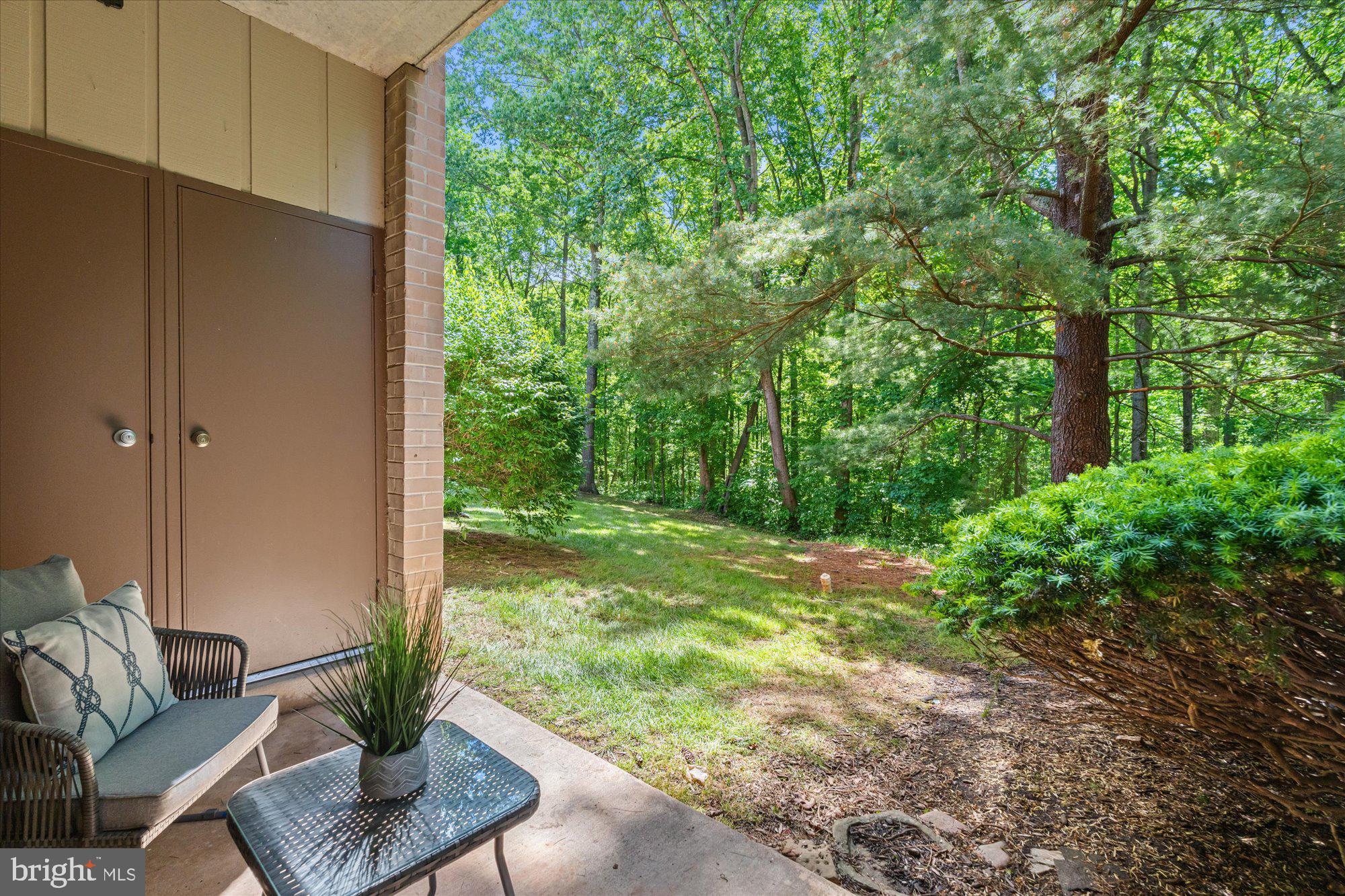 1671 Parkcrest Cir #100