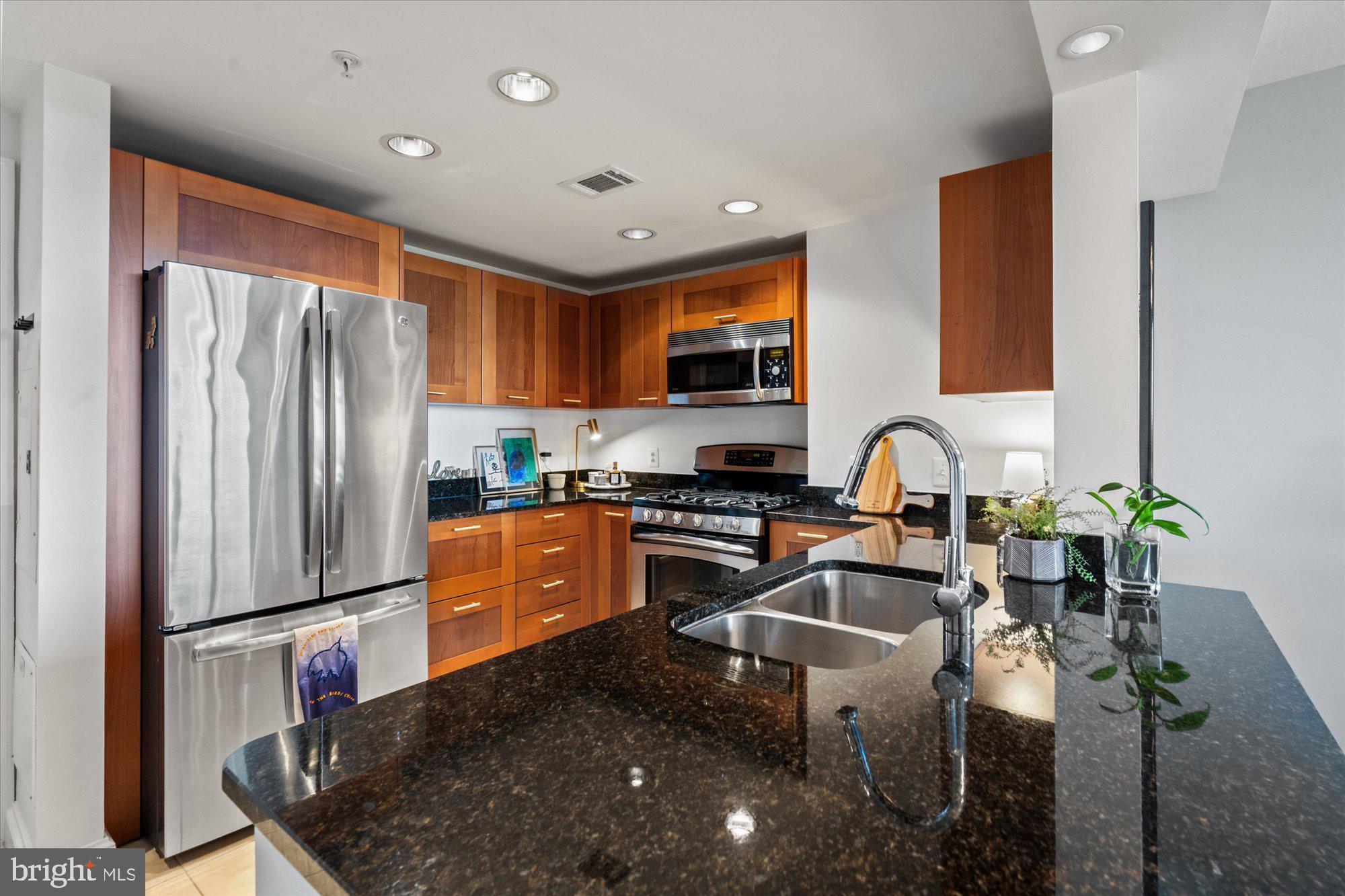 2451 Midtown Ave #1109