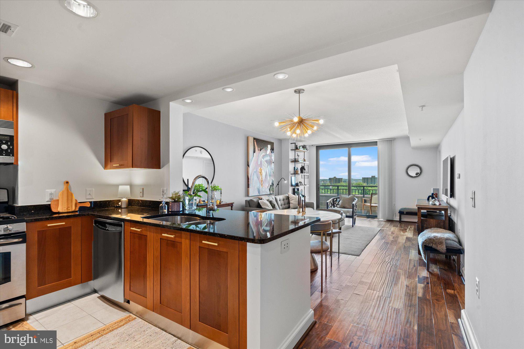 2451 Midtown Ave #1109