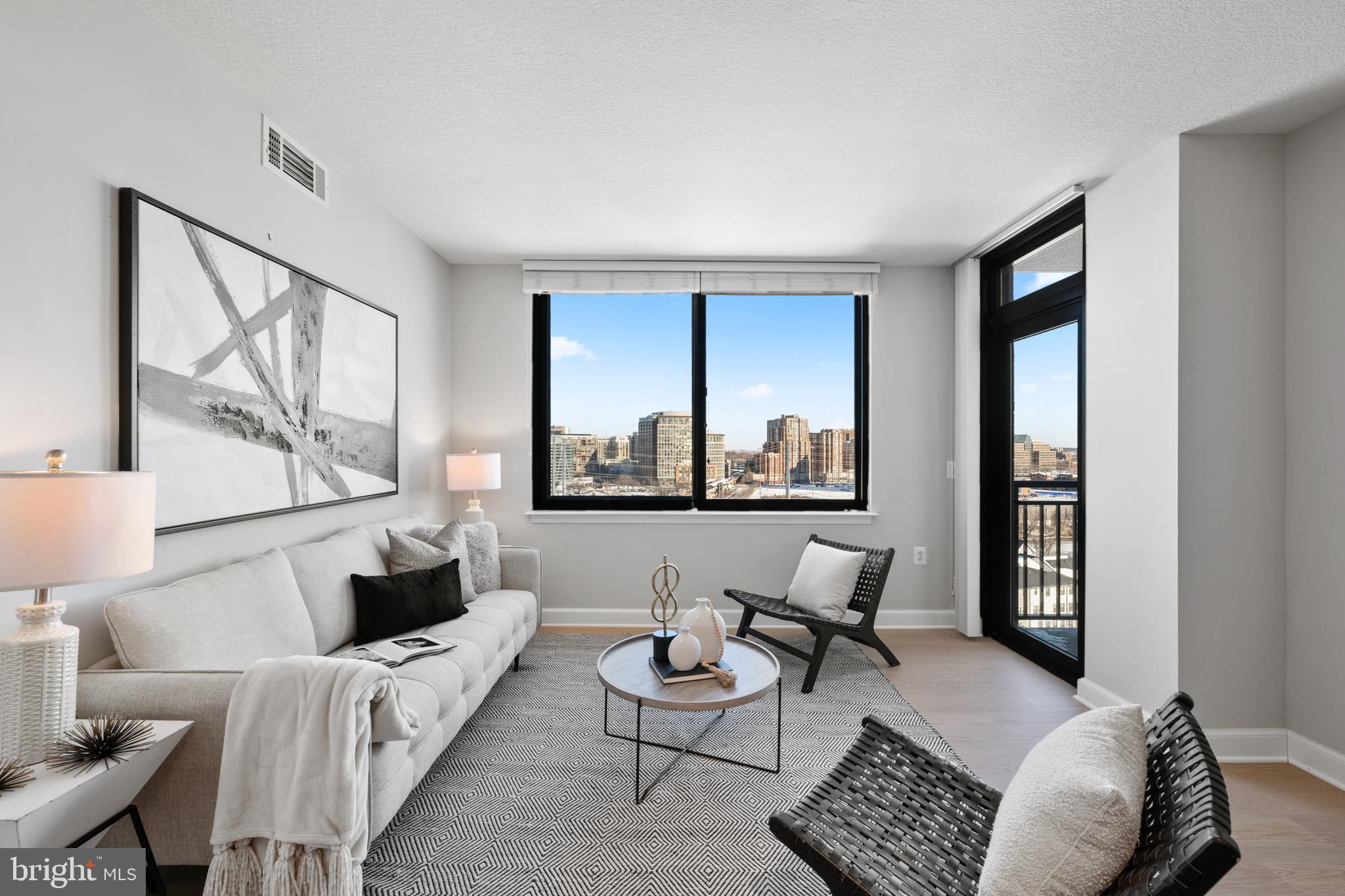 2451 Midtown Ave #1401