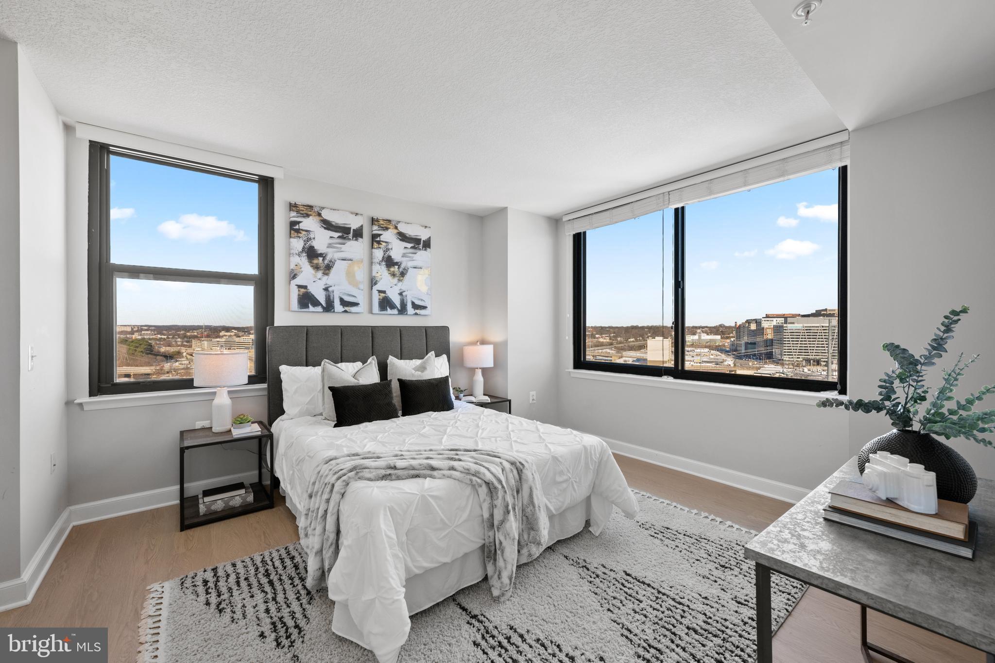 2451 Midtown Ave #1401
