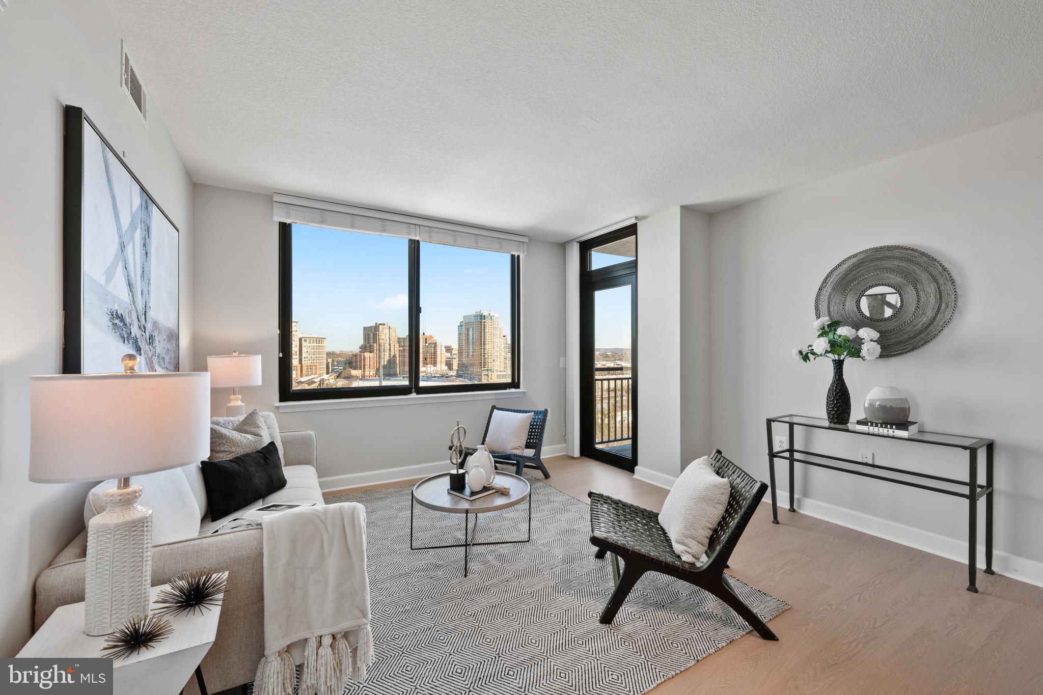 2451 Midtown Ave #1401