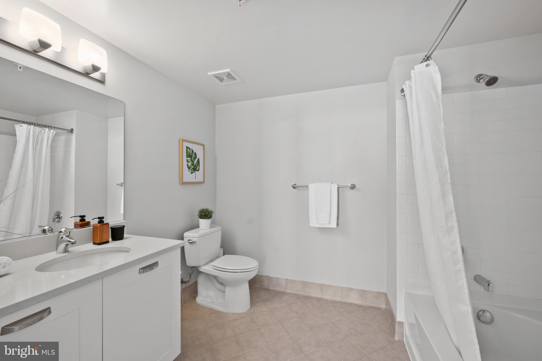 2451 Midtown Ave #1401