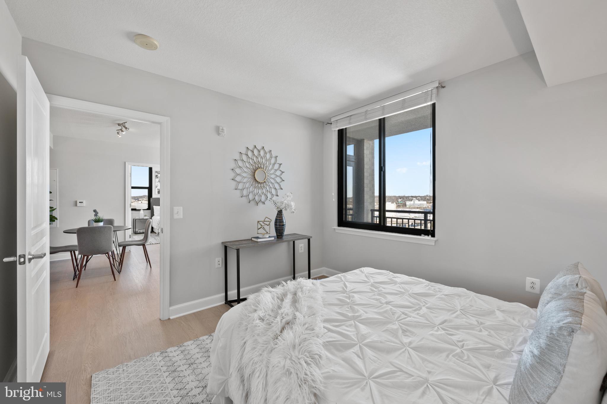 2451 Midtown Ave #1401