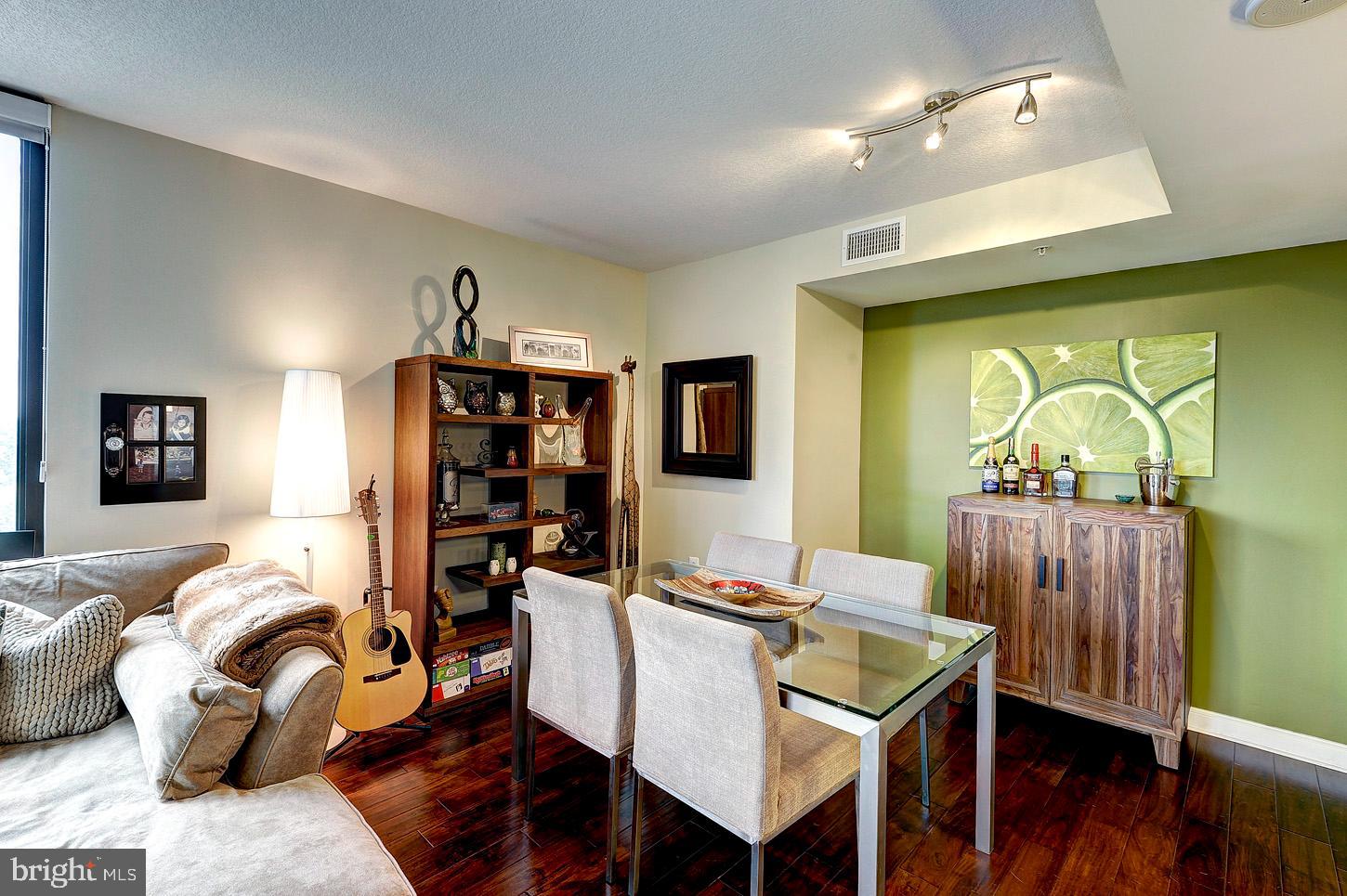 2451 MIDTOWN AVE #914