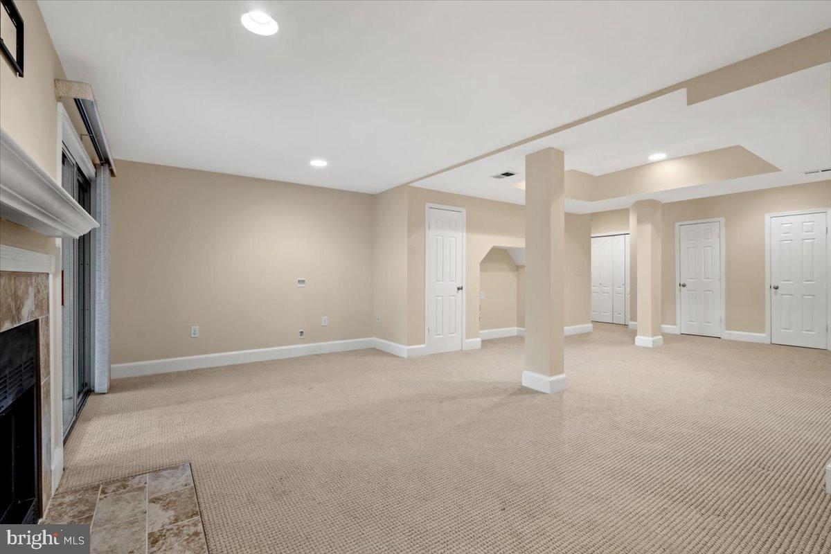 6562 SAND WEDGE CT