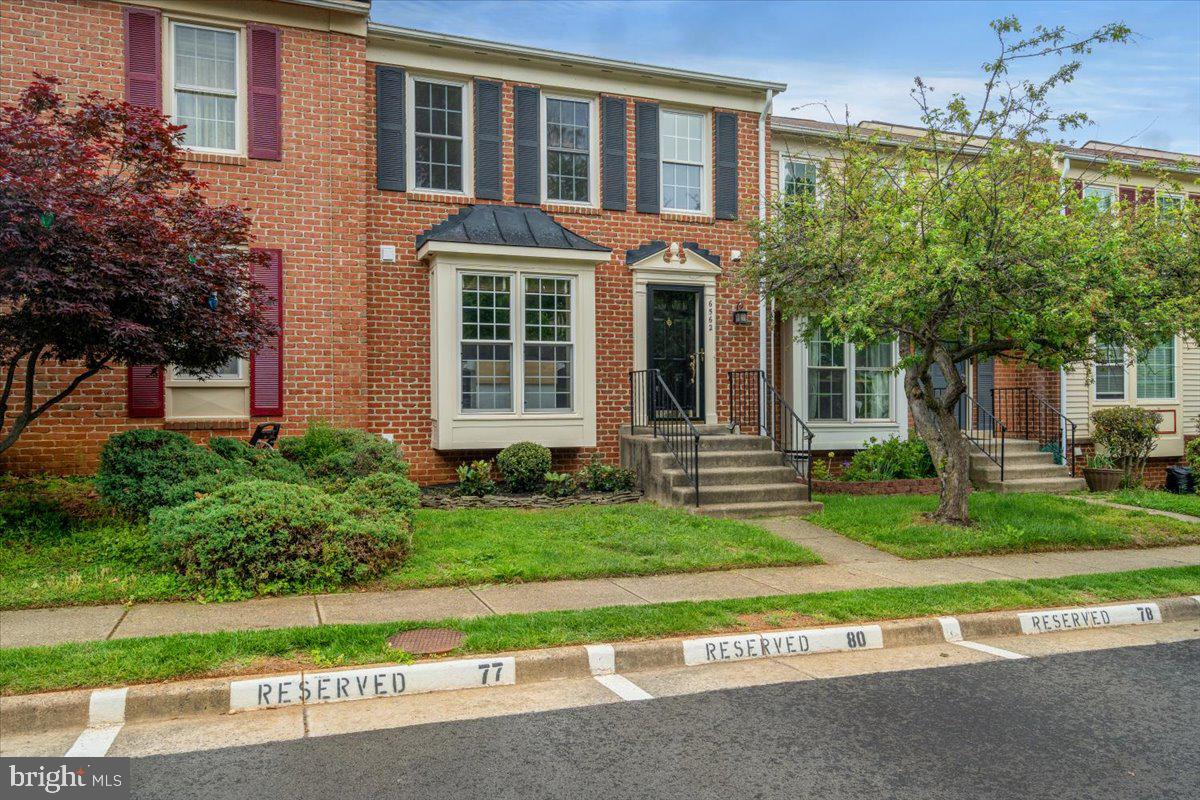 6562 SAND WEDGE CT