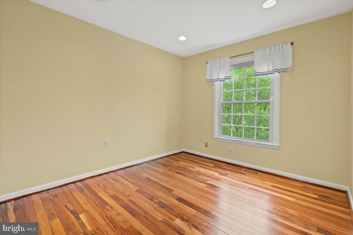 6562 SAND WEDGE CT