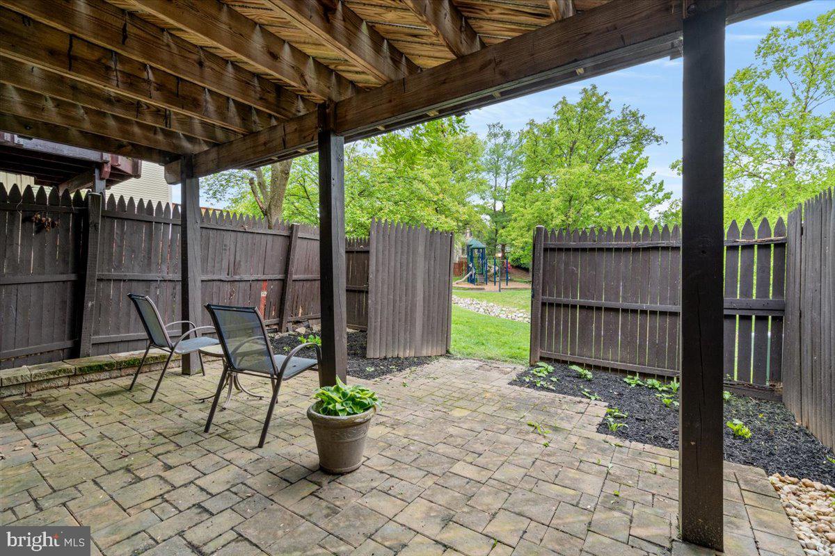 6562 SAND WEDGE CT