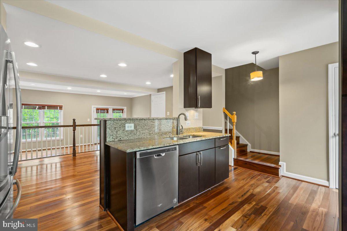 6562 SAND WEDGE CT