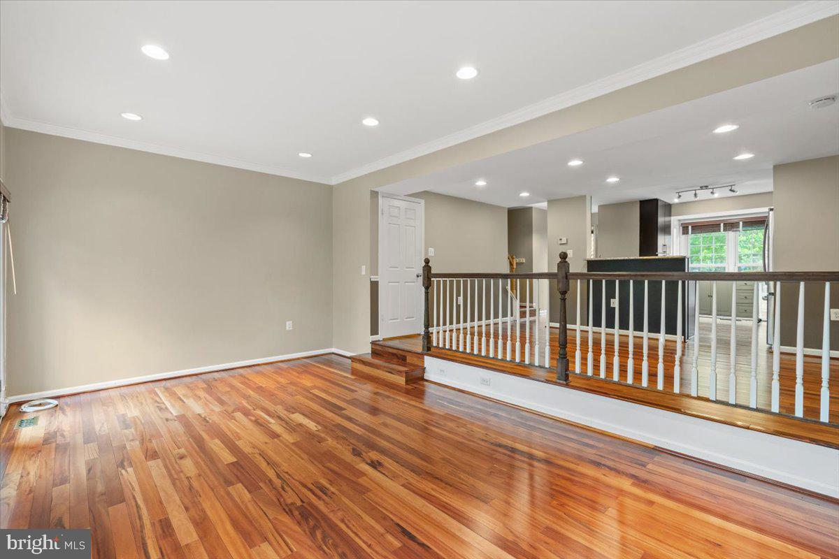 6562 SAND WEDGE CT