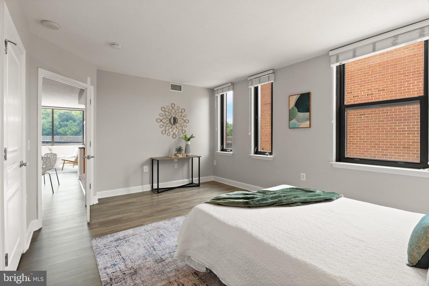 2451 Midtown Ave #718
