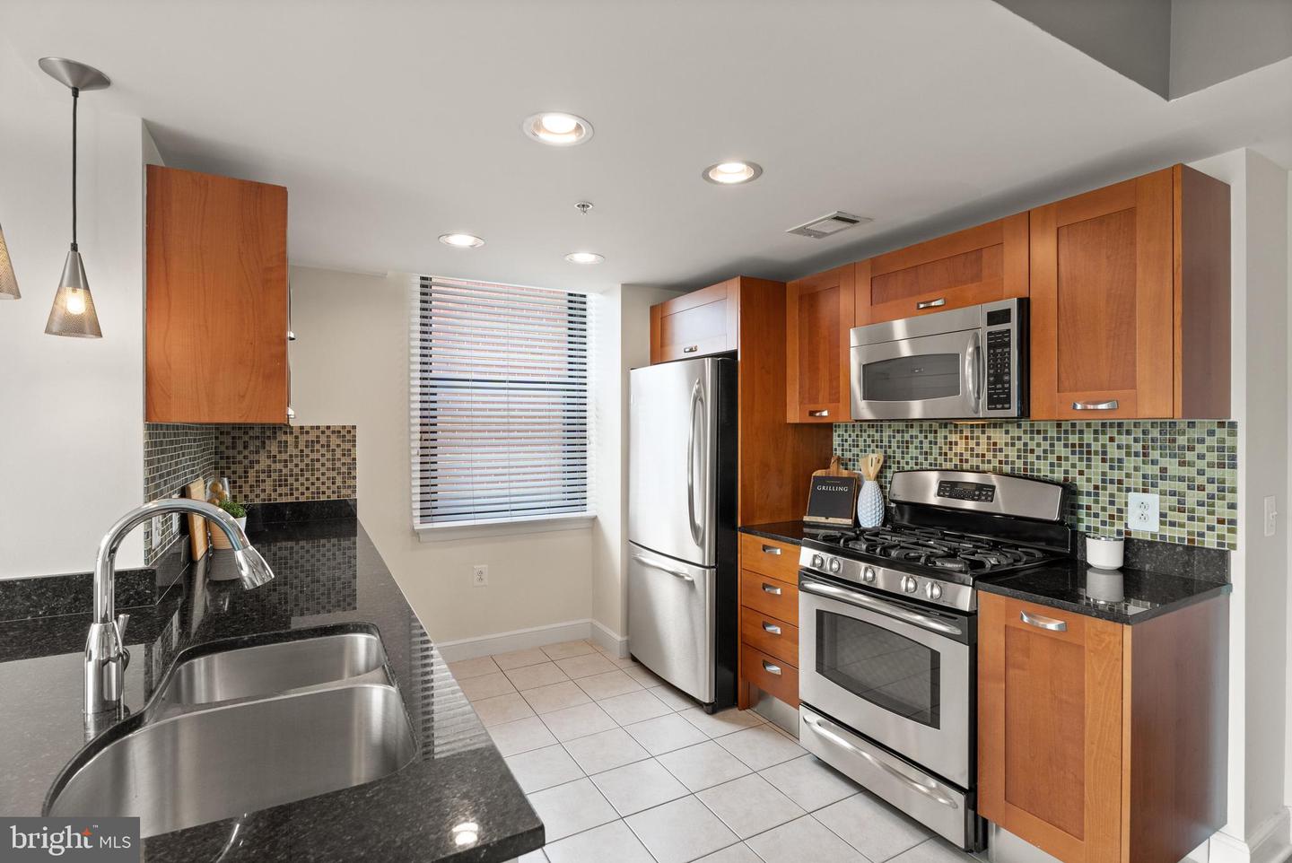 2451 Midtown Ave #718