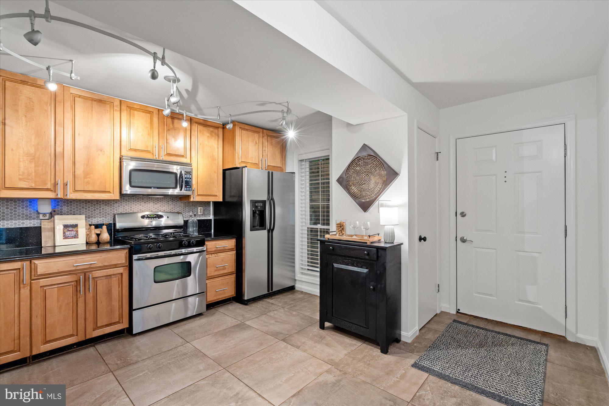 7765 WILLOW POINT DRIVE 7765